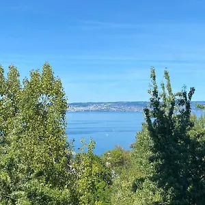 Vue Lac, Et Contemporain Appartement
